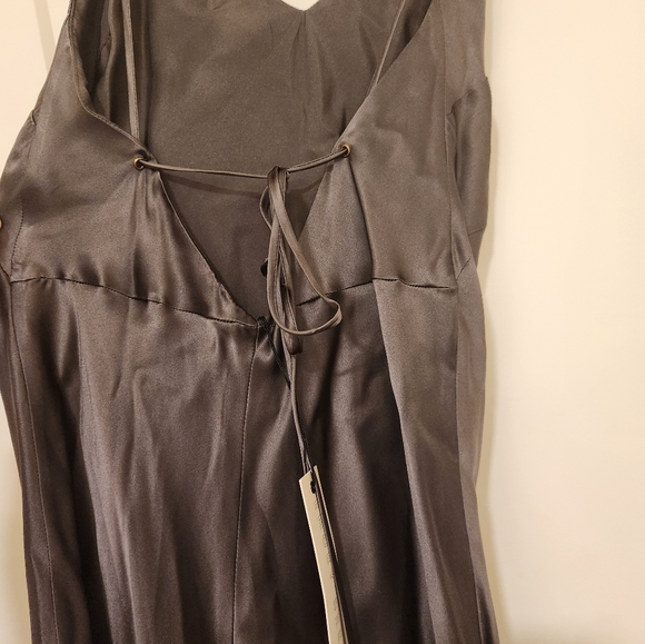 EMPRY BEE 100% Silk Imported size Large - Picture 10 of 10